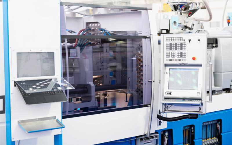 Plastic injection molding machine